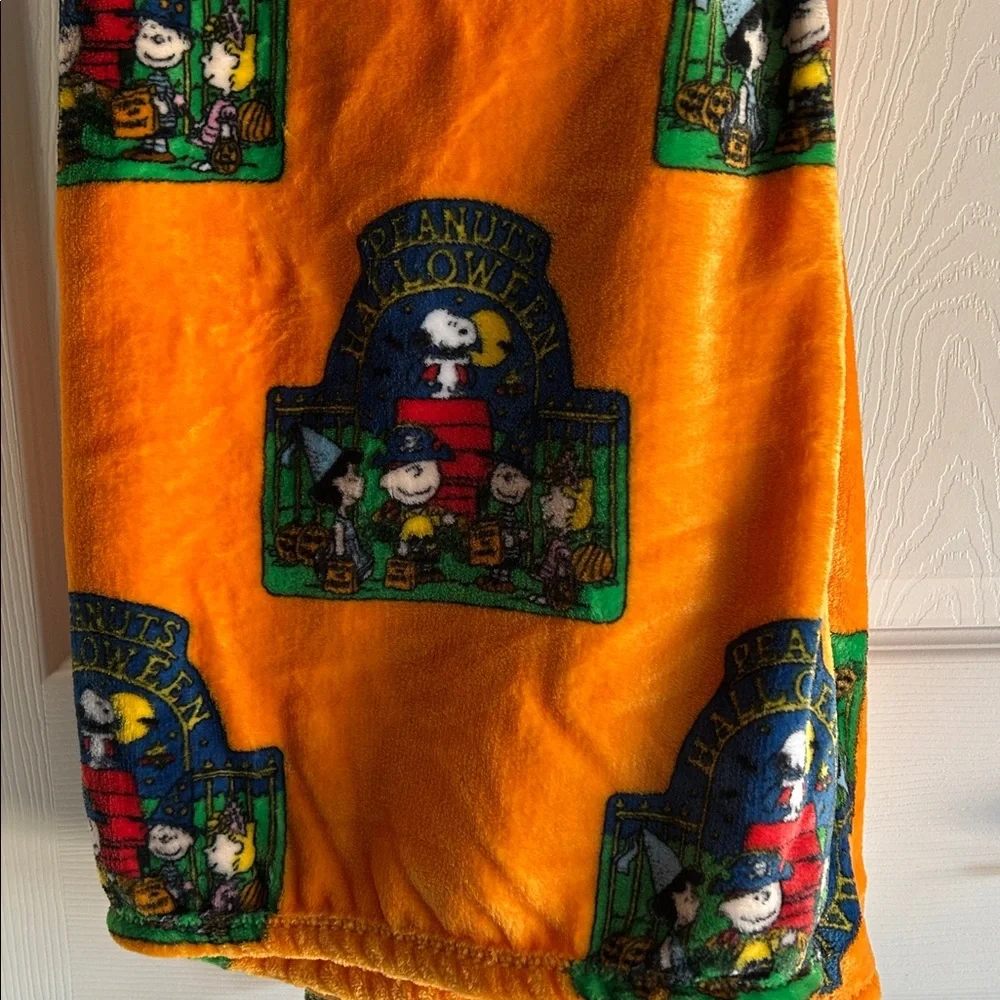 Orange Snoopy Halloween Blanket